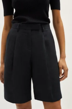 Bermuda in Twill di Lino