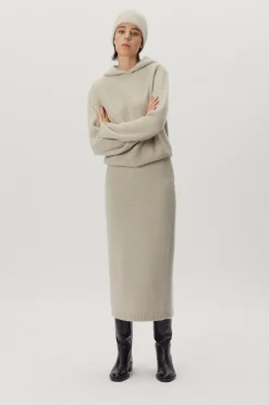 Maglia con Cappuccio a Coste in Lana Cardata