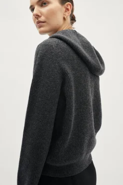 Maglia con Cappuccio a Coste in Lana Cardata