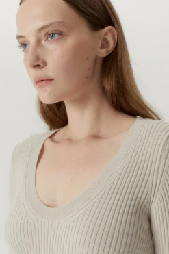 Maglia con Scollo Ampio in Lana Merino