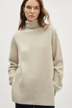 Maglia con spacchi in Lana Cardata