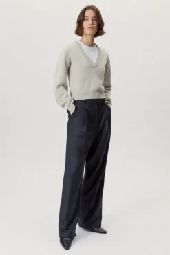 Maglia Crop con Scollo a "V" in Lana Merino