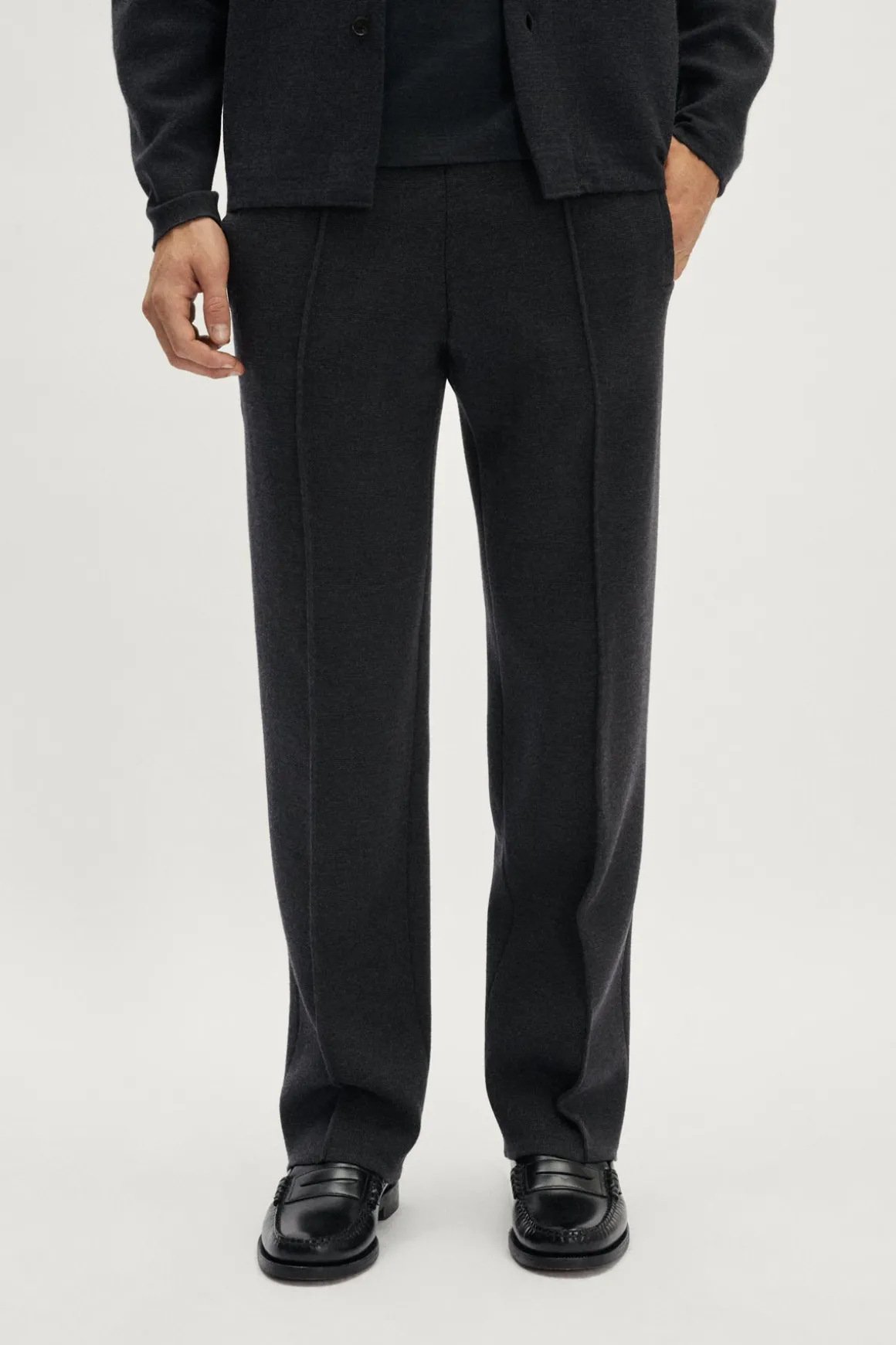 Pantaloni in Maglia a Taglio Dritto in Lana Merino