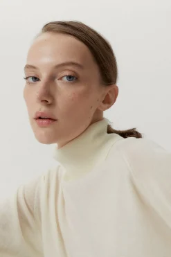 Roll-Neck Oversize in Lana Ultrasoft